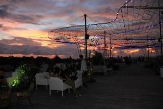 Prani Legian Hotel Екстериор снимка